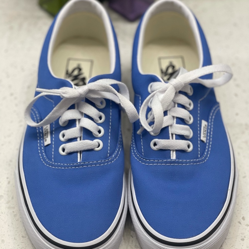 Vans Era Color: Nebulas Blue / True White.  Size 6.5 men / 8 women. Brand new
